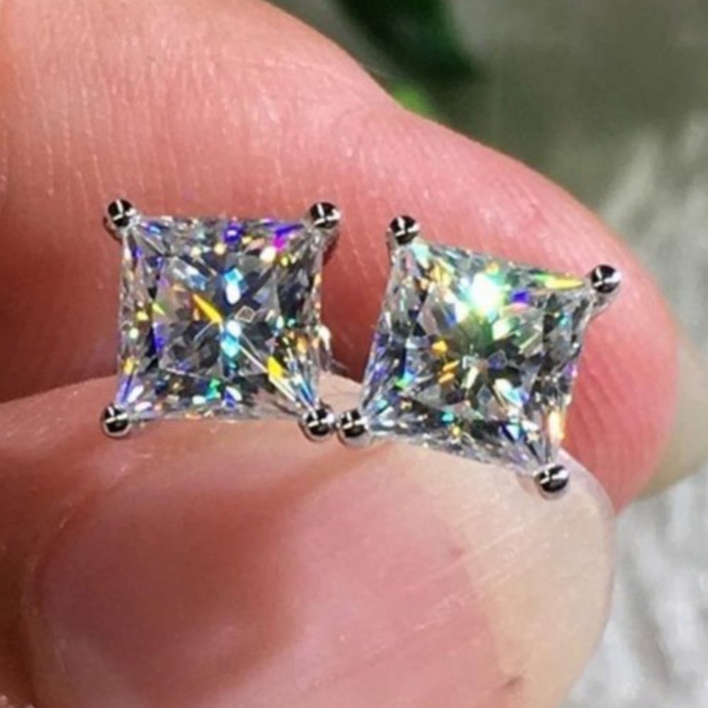 2.5 ct Square Princess Cut Diamond Stud Earrings